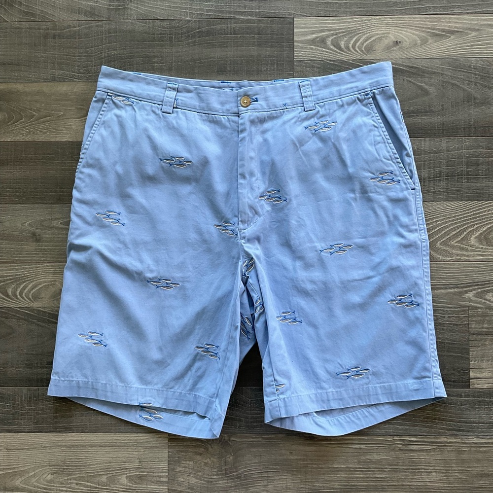 J Mclaughlin Chino Shorts Men’s 36 Light Blue Fish School Embroidered 9" Inseam